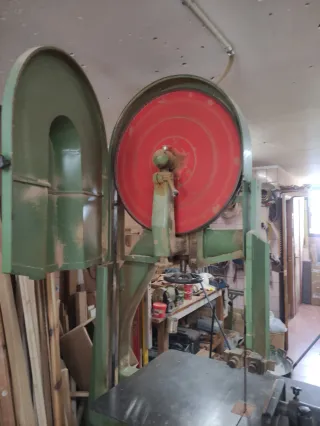 Maquinaria de carpintería 1€ por jubilación