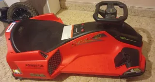 Coche eléctrico infantil rojo