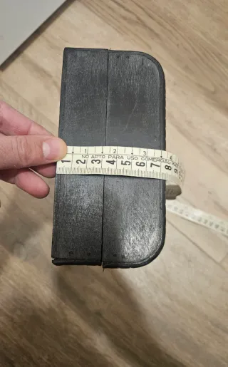 Scatola in legno con finiture in pelle