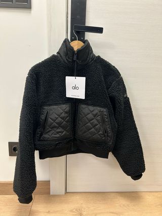 Alo Yoga Abrigo Negro Borreguito