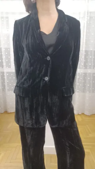 Traje de terciopelo Zara negro