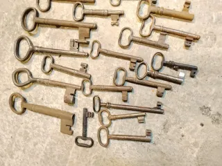 Lotto chiavi antiche vintage