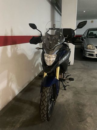 Moto MH Tray 125 - Febrero 2025