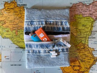 Porta tabacco in denim