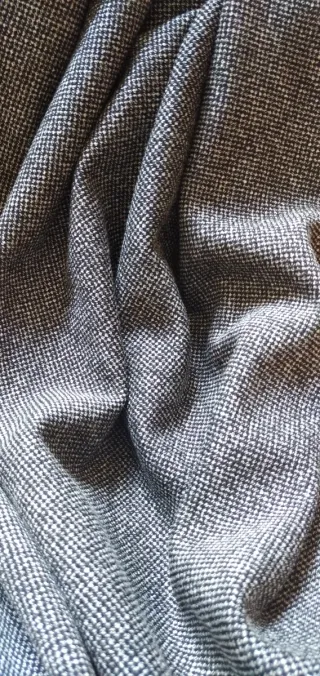 Tela gris y blanca de confección 2m