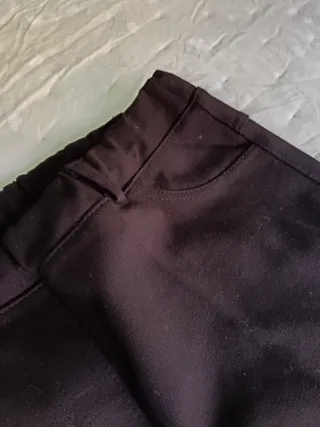 Pantalón tipo legging negro