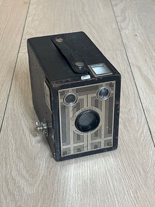 Cámara de cajón Kodak Brownie Junior Six-20