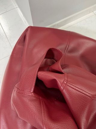 Puff Granate Piel Sintética