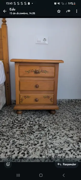 Escritorio de madera maciza con cristal