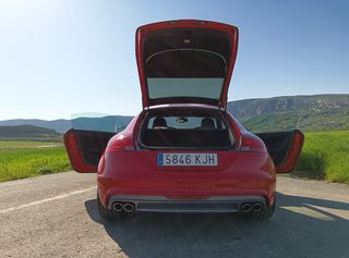 Audi TTS mk2 2009 S-tronic rojo