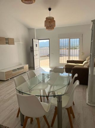 Chalet en alquiler en Pinos de Alhaurín - Periferia en Alhaurín de la Torre