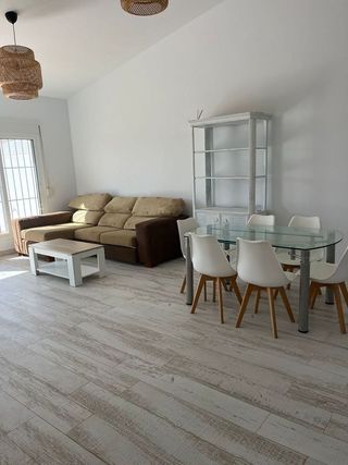 Chalet en alquiler en Pinos de Alhaurín - Periferia en Alhaurín de la Torre