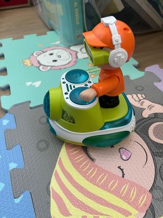 Muñeco DJ Bailarín Bebé