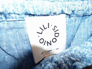 Mono azul de tirantes con cinturón