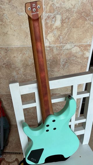 Ibanez Q54 Guitarra sin cabeza