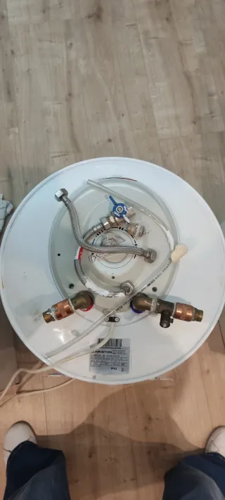 Termo de agua Ariston Pro R Evo 50 V