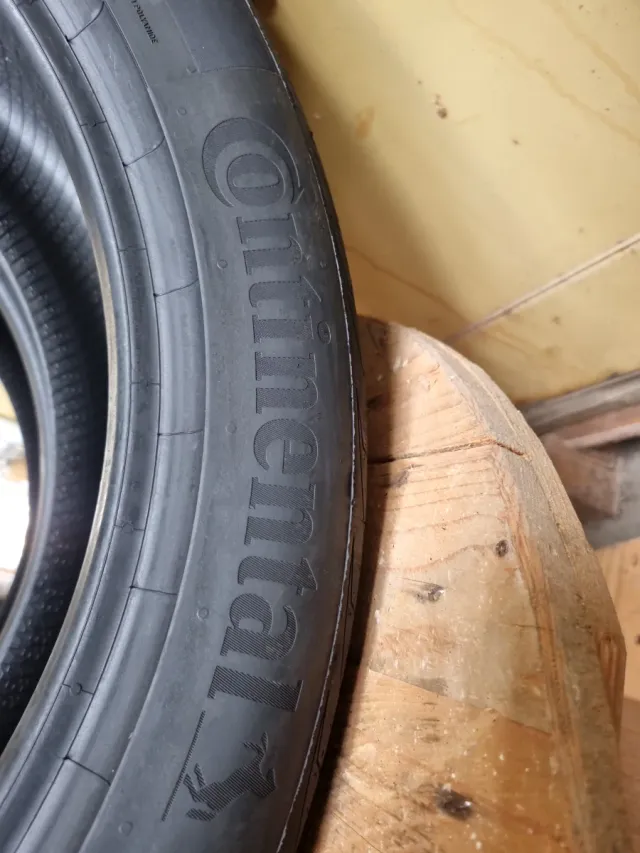 Vendo 2 Neumáticos en perfecto estado^