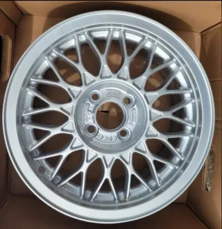 4 Llantas BBS 15" mas tapas Golf G60