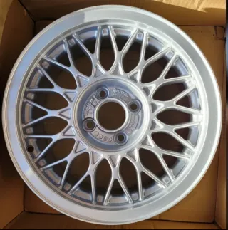 4 Llantas BBS 15" mas tapas Golf G60