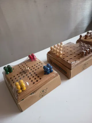 Juego de mesa de inteligencia de madera