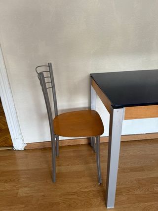 Mesa de cocina cristal y madera