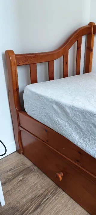 Sofá Cama Nido Madera de pino maciza.