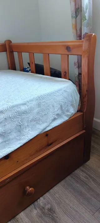 Sofá Cama Nido Madera de pino maciza.