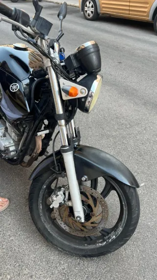 Yamaha YBR 250 cc Moto