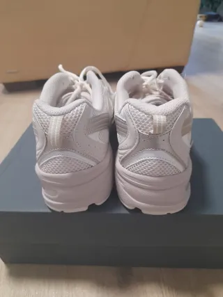 Zapatillas New Balance 530 blancas/plateadas