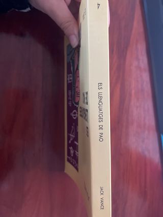 L'hora dels eclipsis (Narratives 3 i 4) (Catala...