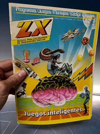 2 revistas, ZX Revista para USUARIOS ORDENADORES SINCLAIR, AÑO 1 nº5 y nº7- 1984