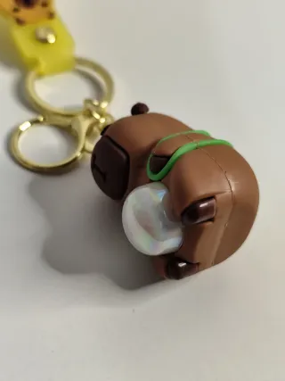 Porta-chaves Capivara com luz