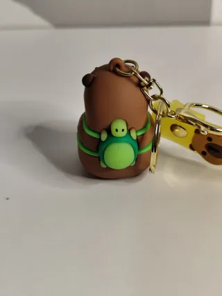 Porta-chaves Capivara com luz