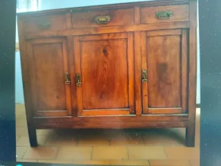 Mobile ciliegio in legno