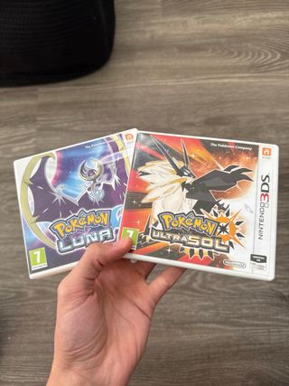 Nintendo 3DS XL con due giochi