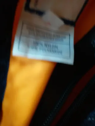 Traje seco Musto amarillo y azul