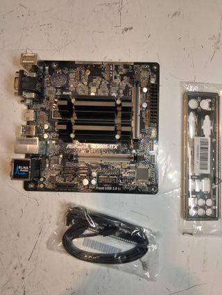 ASRock J5005-ITX Placa Base Mini-ITX Intel J5005 UHD 4K