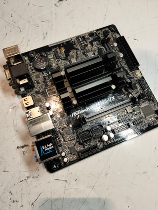 ASRock J4105-ITX Placa Base Mini-ITX Intel Celeron UHD 4K