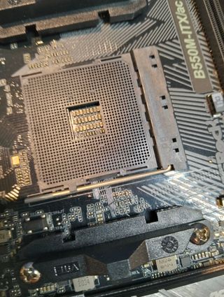 ASRock B550M-ITX/AC Placa Base AM4 Mini-ITX B550