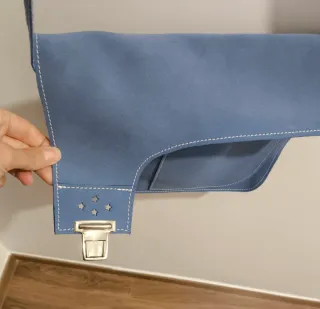 Bolso de ante azul. Nuevo, sin usar!