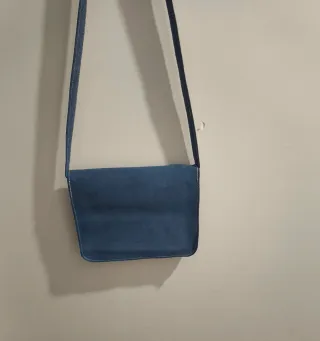 Bolso de ante azul. Nuevo, sin usar!