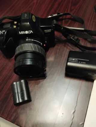 Minolta Dynax 3000i Reflex con Flash