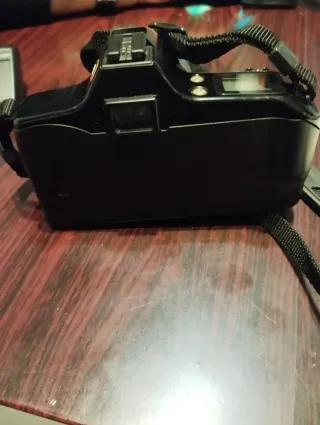 Minolta Dynax 3000i Reflex con Flash