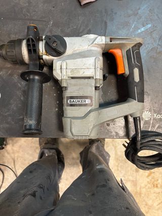 Martillo Rotativo Baukér y erramientas barias