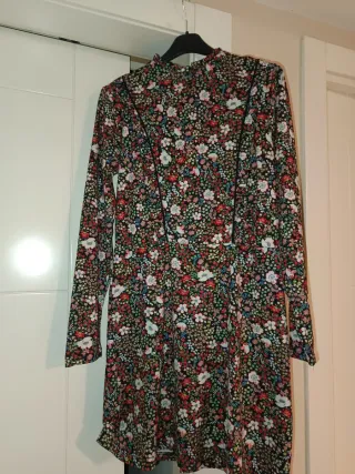 Vestido estampado floral Stradivarius