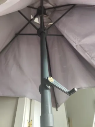 Estructura sombrilla de terraza gris/morado