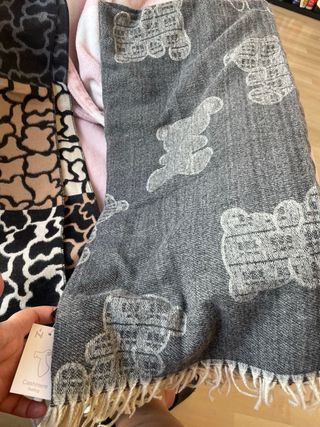 Bufanda Foulard Tous Beige y Gris