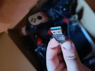 Volante Logitech G27 parece nuevo