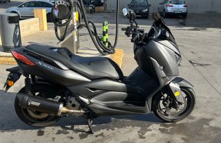 Yamaha XMAX 300