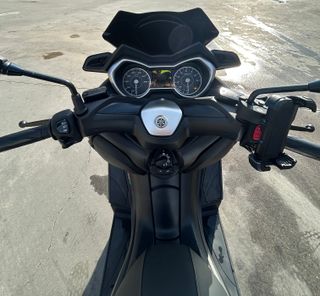 Yamaha XMAX 300